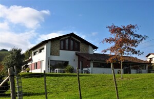 Maison néo basque à Hélette